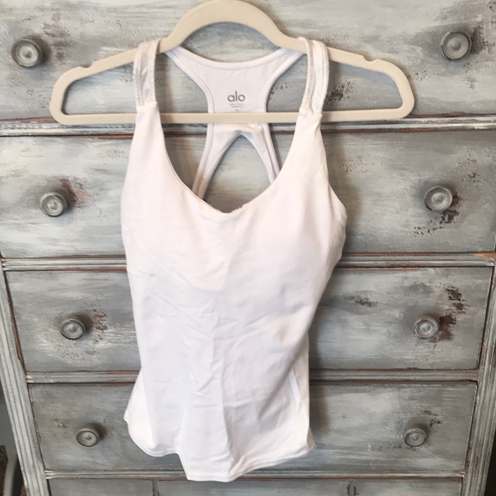 ALO yoga white workout tank M